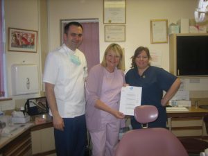 with-dr-felicity-osborne-specialist-in-periodontics-rochester-england